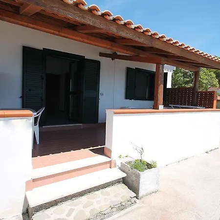Agnone Sleeps 6 Air Con Wifi *