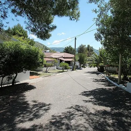 Agnone Sleeps 6 Air Con Wifi *
